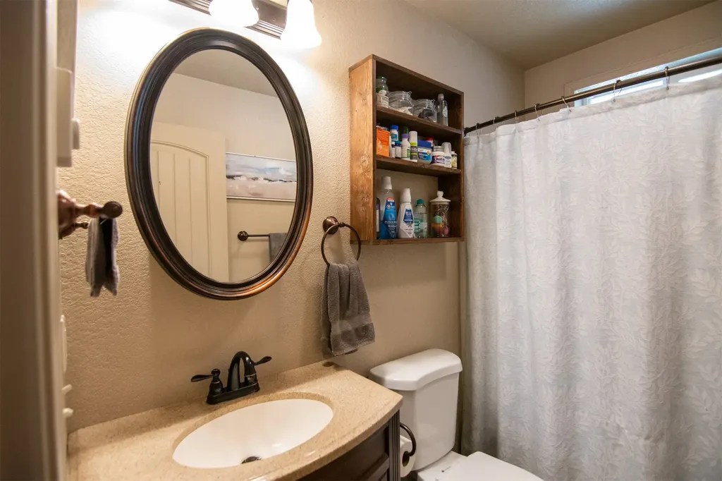 476 N Milnor Lake Road Troy MT 59935