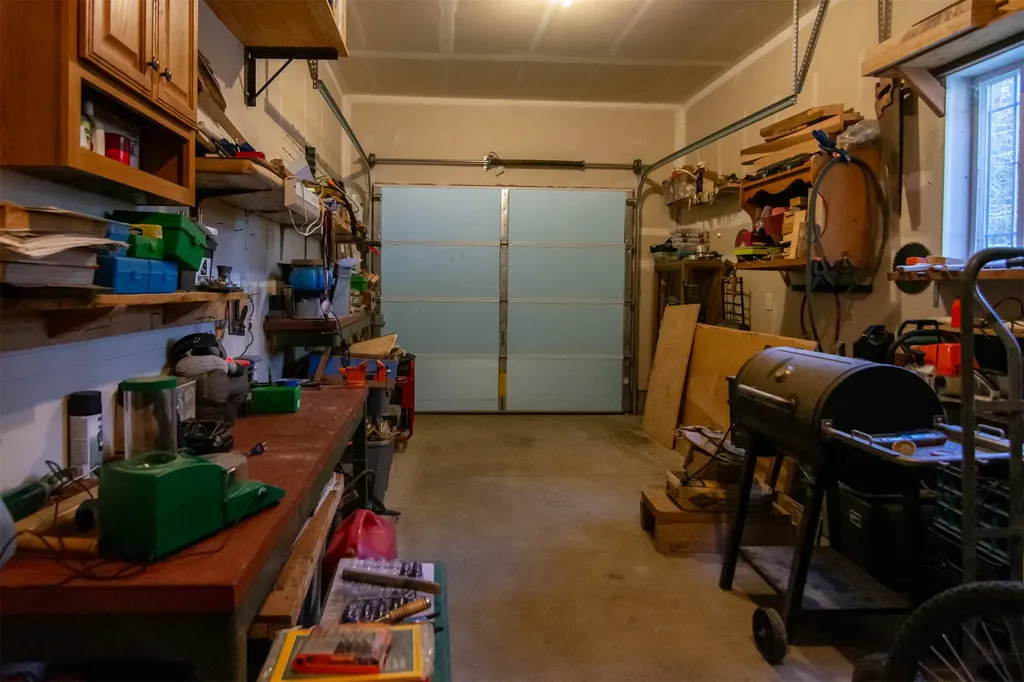 476 N Milnor Lake Road Troy MT 59935