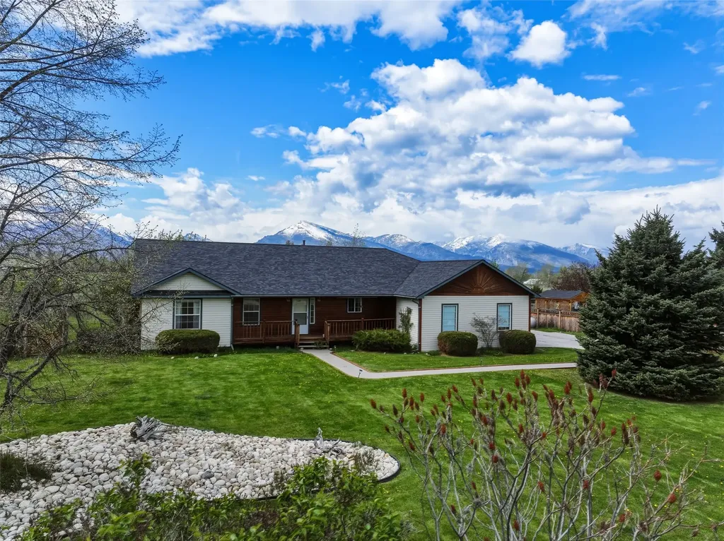 842 Legacy Loop Hamilton MT 59840