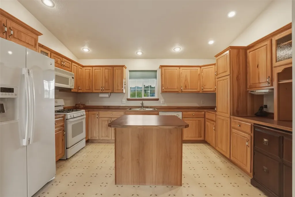842 Legacy Loop Hamilton MT 59840