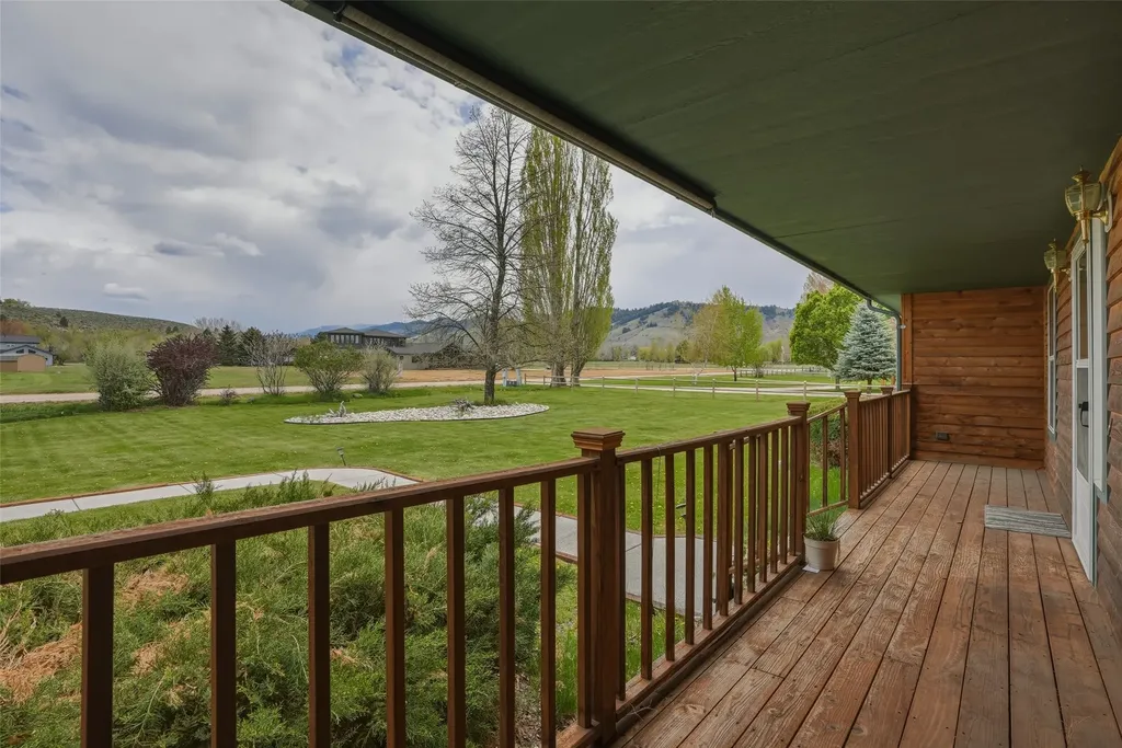 842 Legacy Loop Hamilton MT 59840