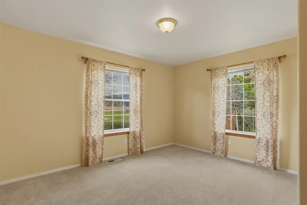 842 Legacy Loop Hamilton MT 59840