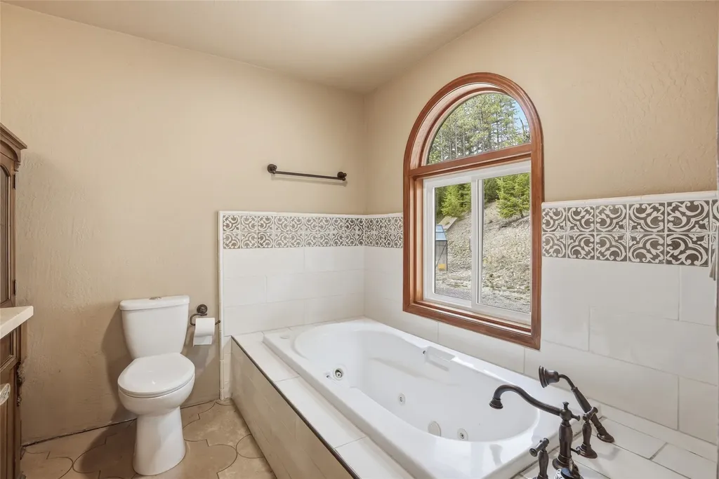10200 Sleeman Creek Road Lolo MT 59847