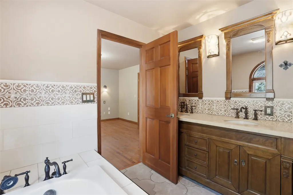 10200 Sleeman Creek Road Lolo MT 59847