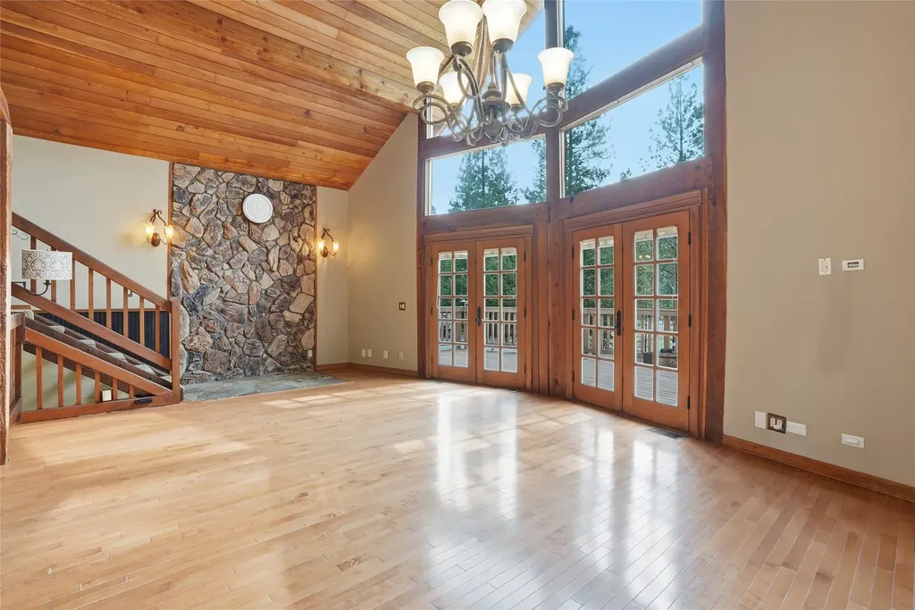 10200 Sleeman Creek Road Lolo MT 59847