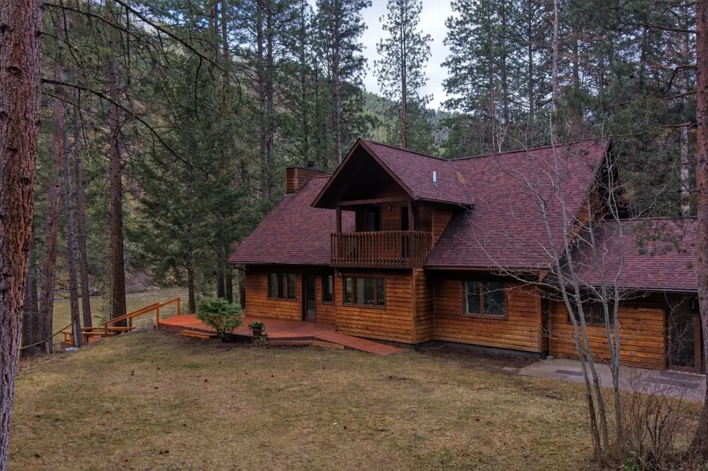 3898 Rainbow Bend Drive Bonner MT 59823