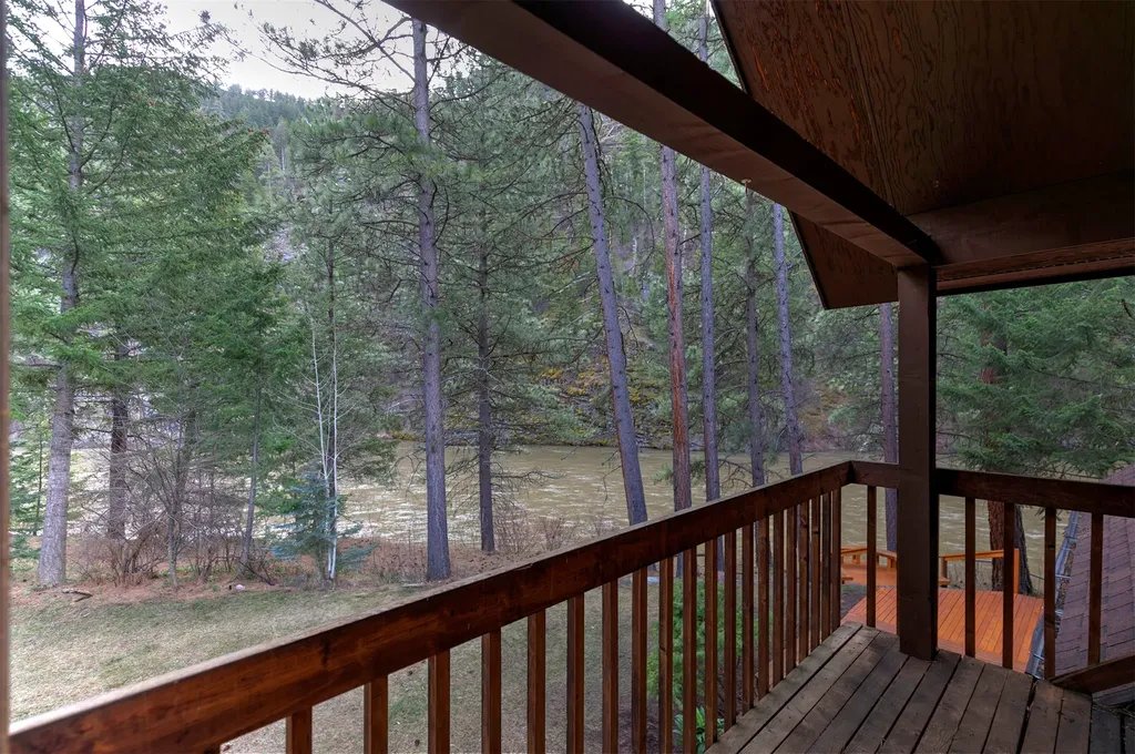 3898 Rainbow Bend Drive Bonner MT 59823