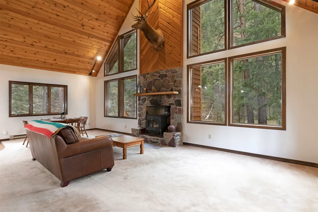 3898 Rainbow Bend Drive Bonner MT 59823