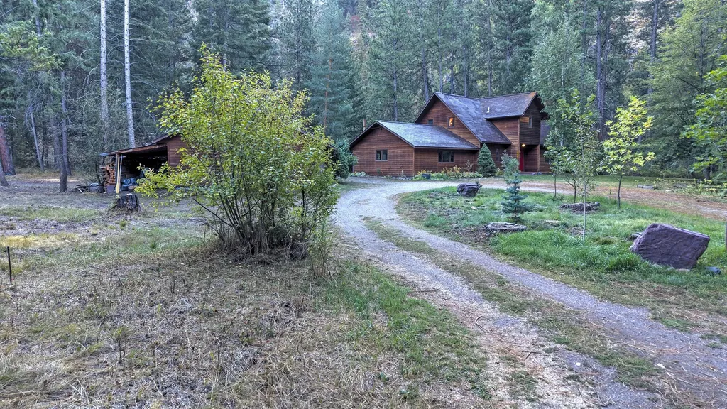 3898 Rainbow Bend Drive Bonner MT 59823