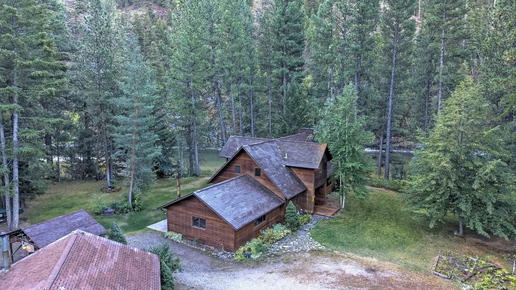 3898 Rainbow Bend Drive Bonner MT 59823