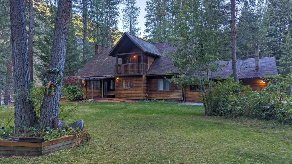 3898 Rainbow Bend Drive Bonner MT 59823