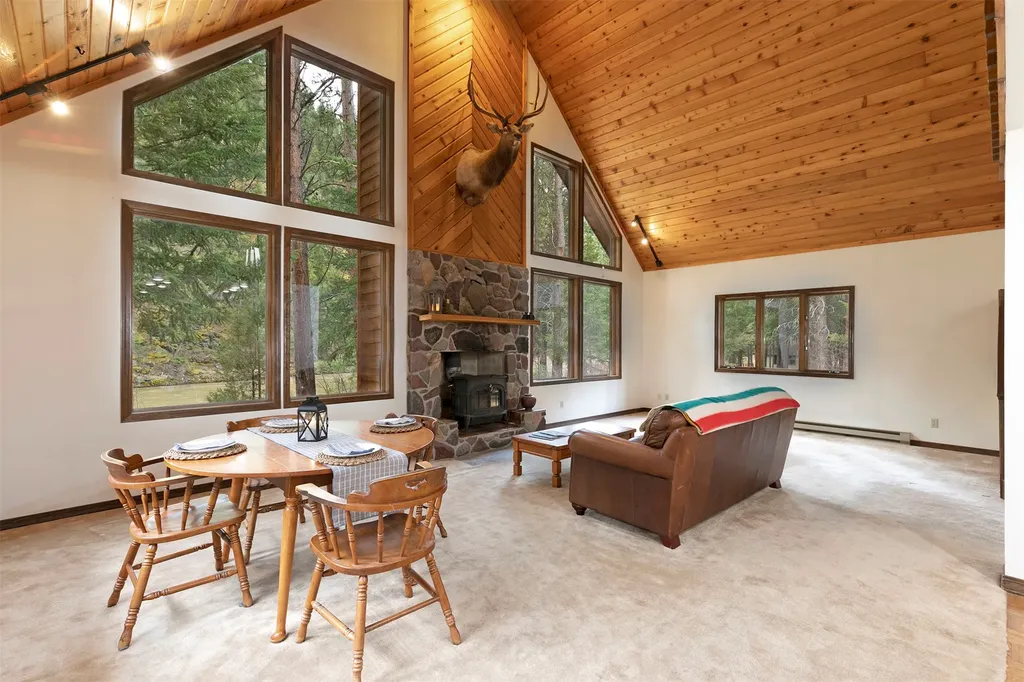 3898 Rainbow Bend Drive Bonner MT 59823