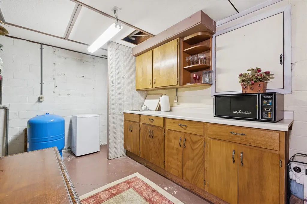 56 Quiet Lane Trego MT 59934