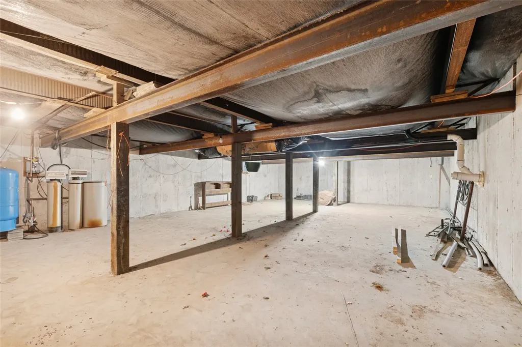 56 Quiet Lane Trego MT 59934