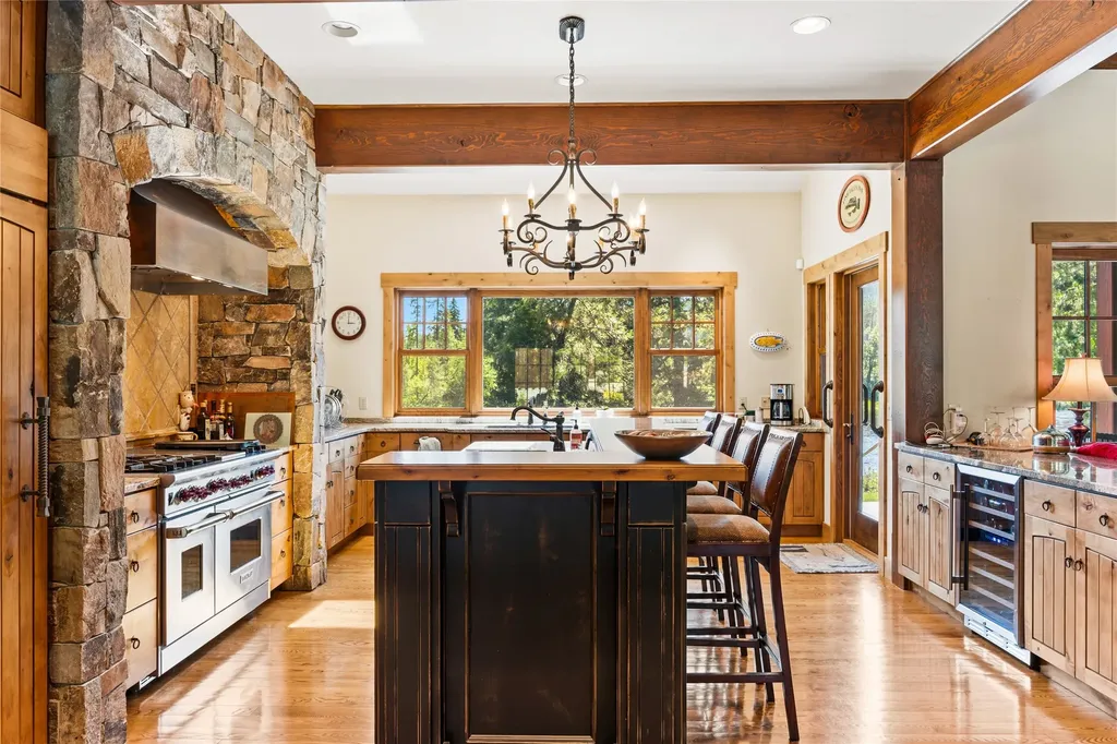 234 Williams Lane Bigfork MT 59911