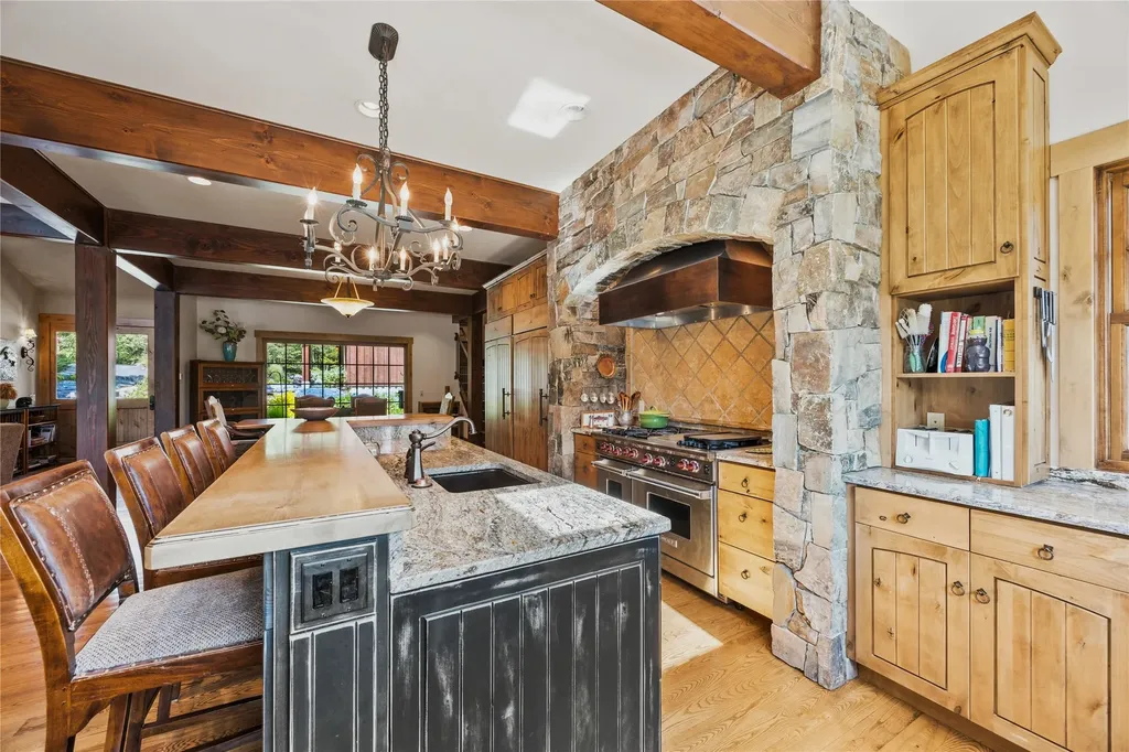 234 Williams Lane Bigfork MT 59911