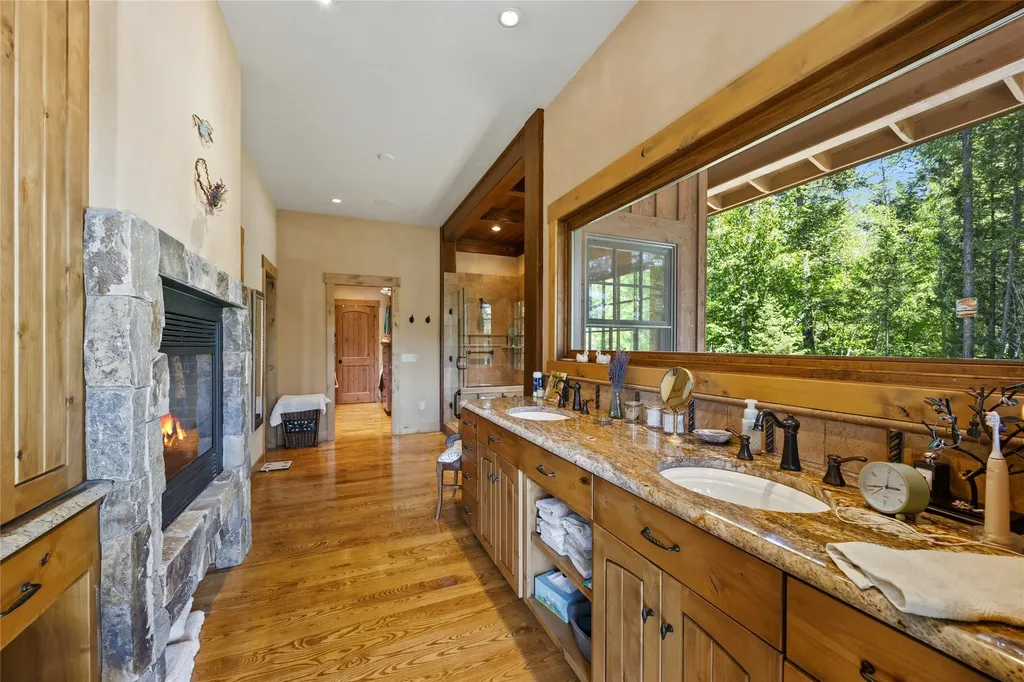 234 Williams Lane Bigfork MT 59911