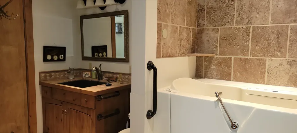 234 Williams Lane Bigfork MT 59911