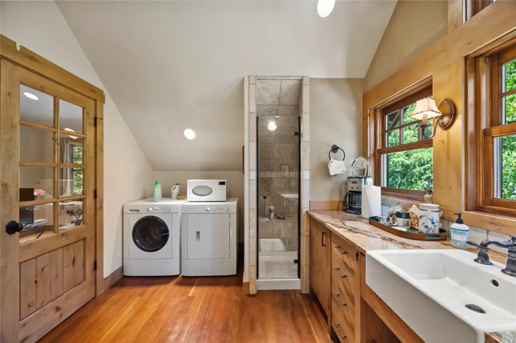 234 Williams Lane Bigfork MT 59911