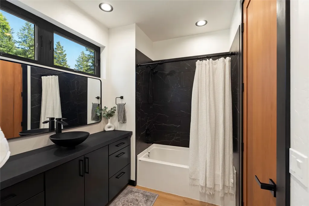 410 Belterra Lane Bigfork MT 59911