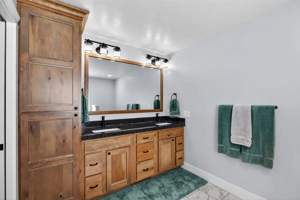 201 42nd Avenue NE Great Falls MT 59404