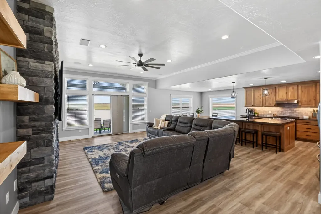 201 42nd Avenue NE Great Falls MT 59404