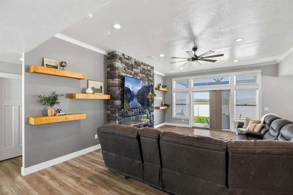 201 42nd Avenue NE Great Falls MT 59404