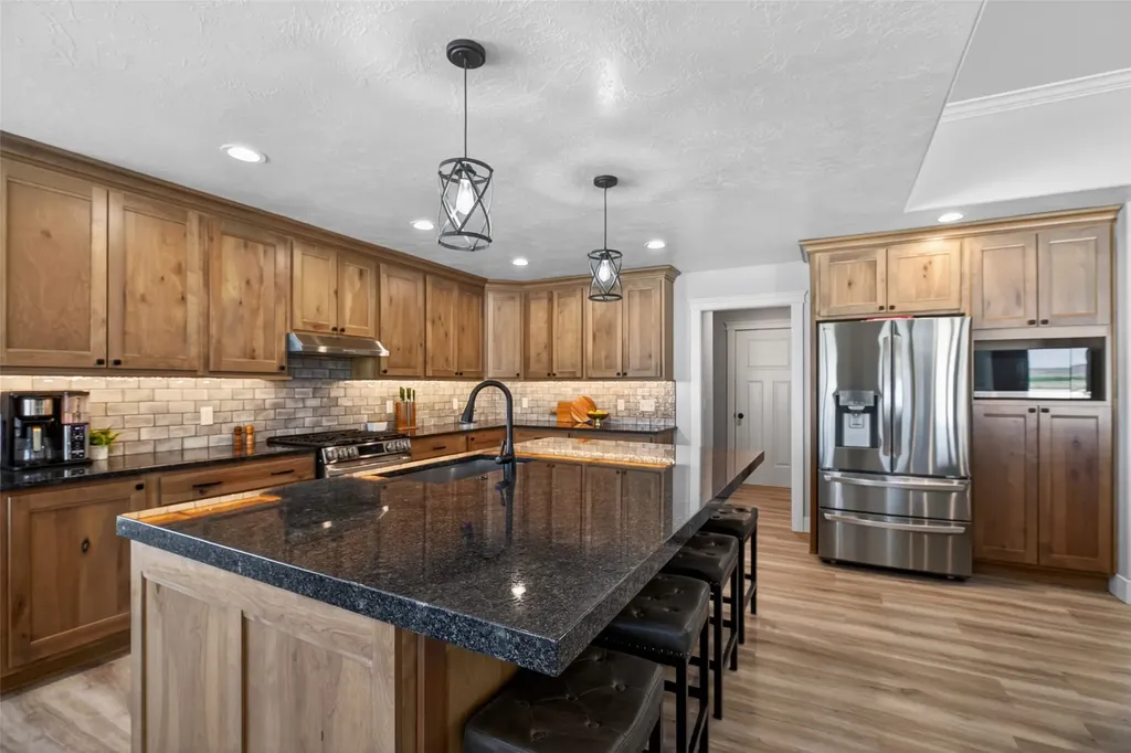 201 42nd Avenue NE Great Falls MT 59404