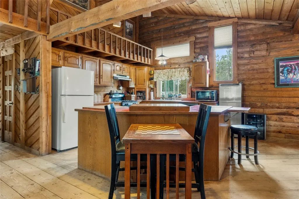 460 Moose Hollow Road Victor MT 59875