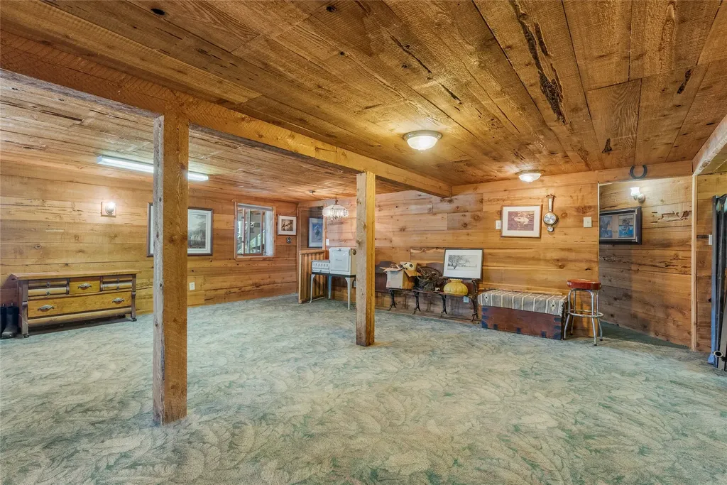 460 Moose Hollow Road Victor MT 59875