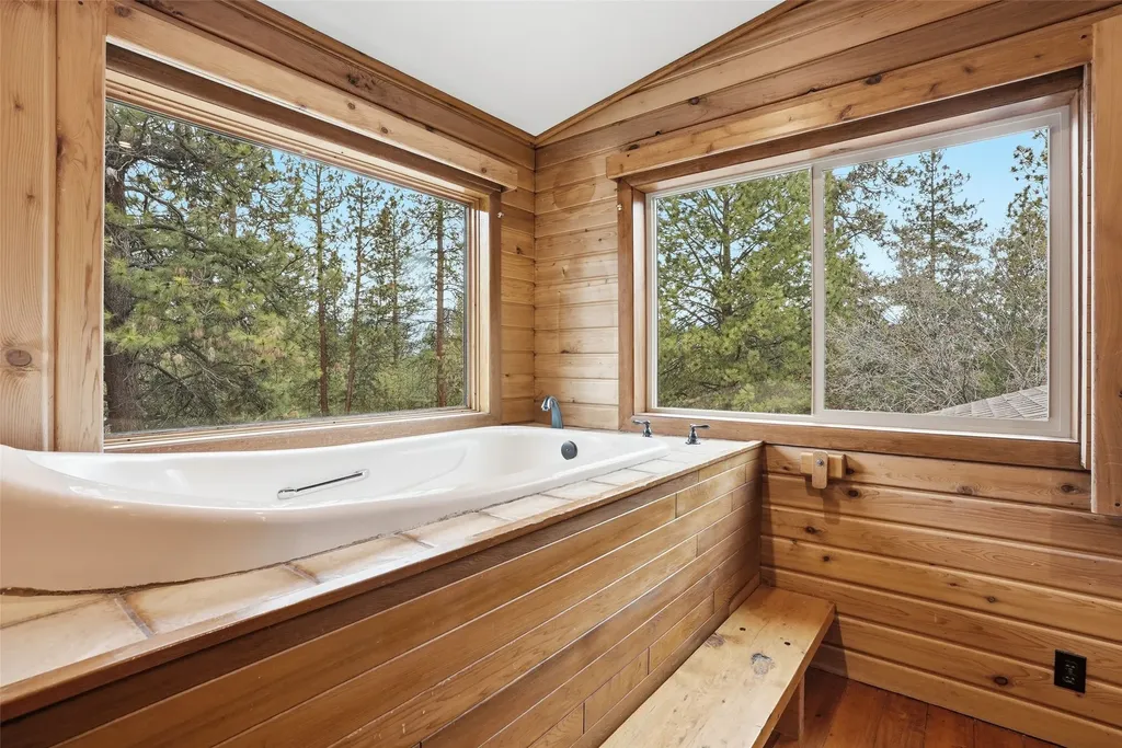 5394 Meadowlark Lane Florence MT 59833
