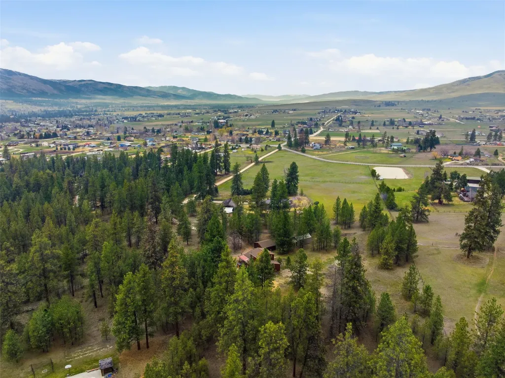 5394 Meadowlark Lane Florence MT 59833