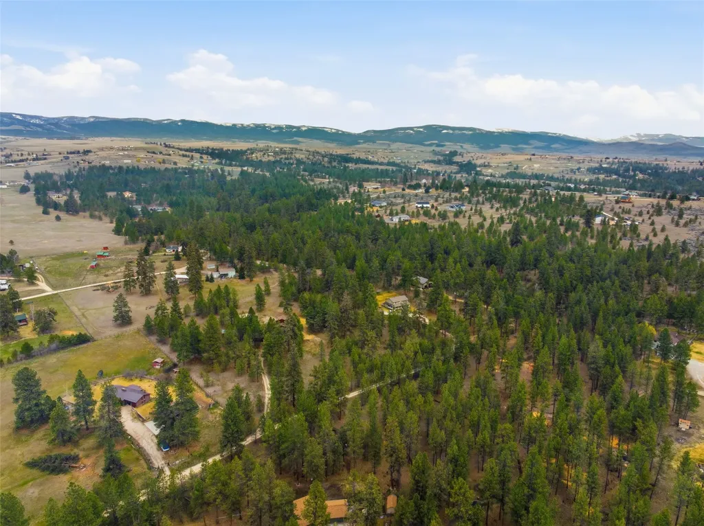 5394 Meadowlark Lane Florence MT 59833
