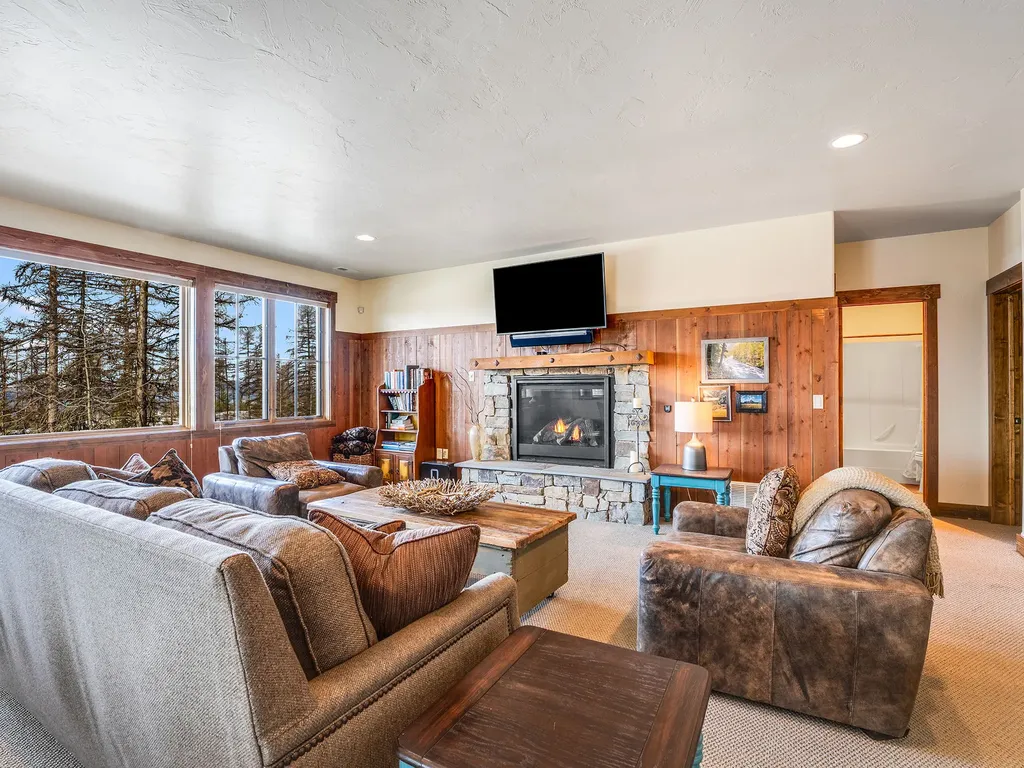 317 Elk Highlands Drive Whitefish MT 59937