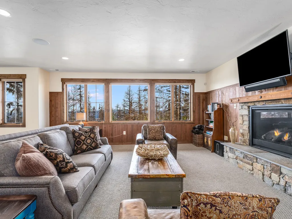 317 Elk Highlands Drive Whitefish MT 59937