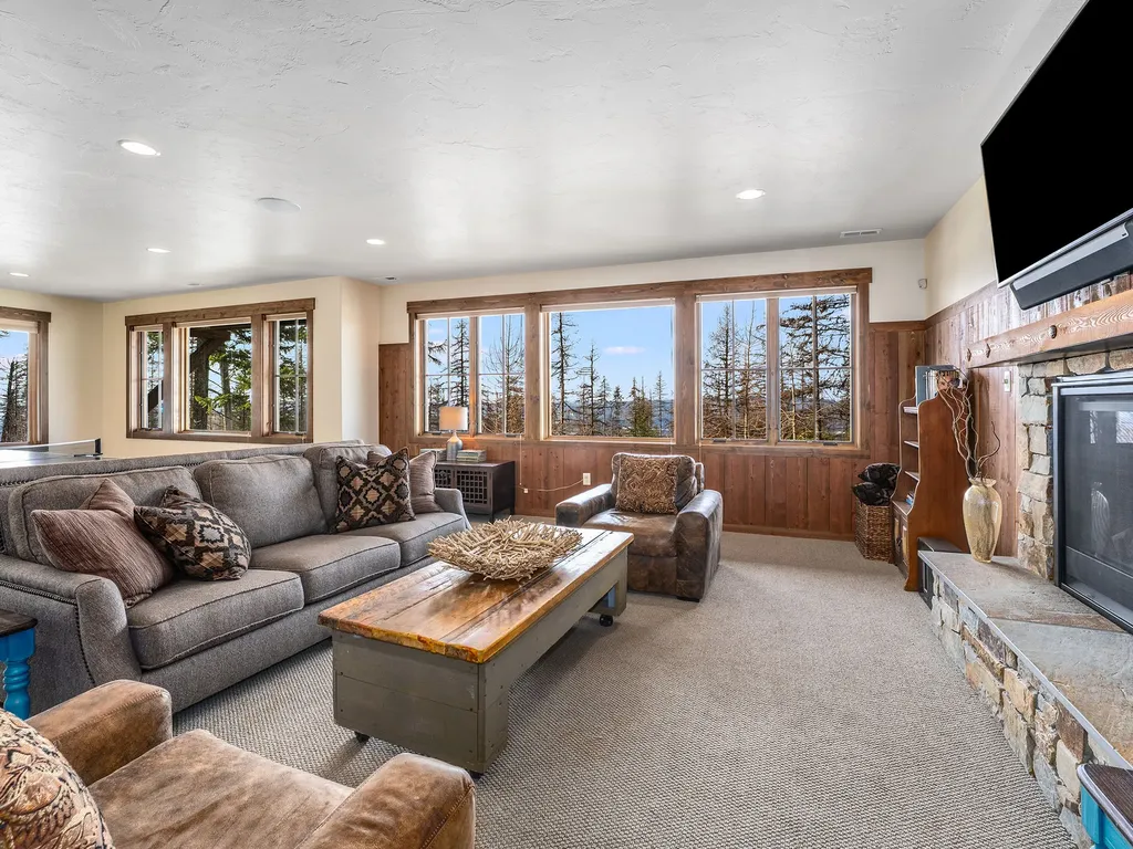 317 Elk Highlands Drive Whitefish MT 59937