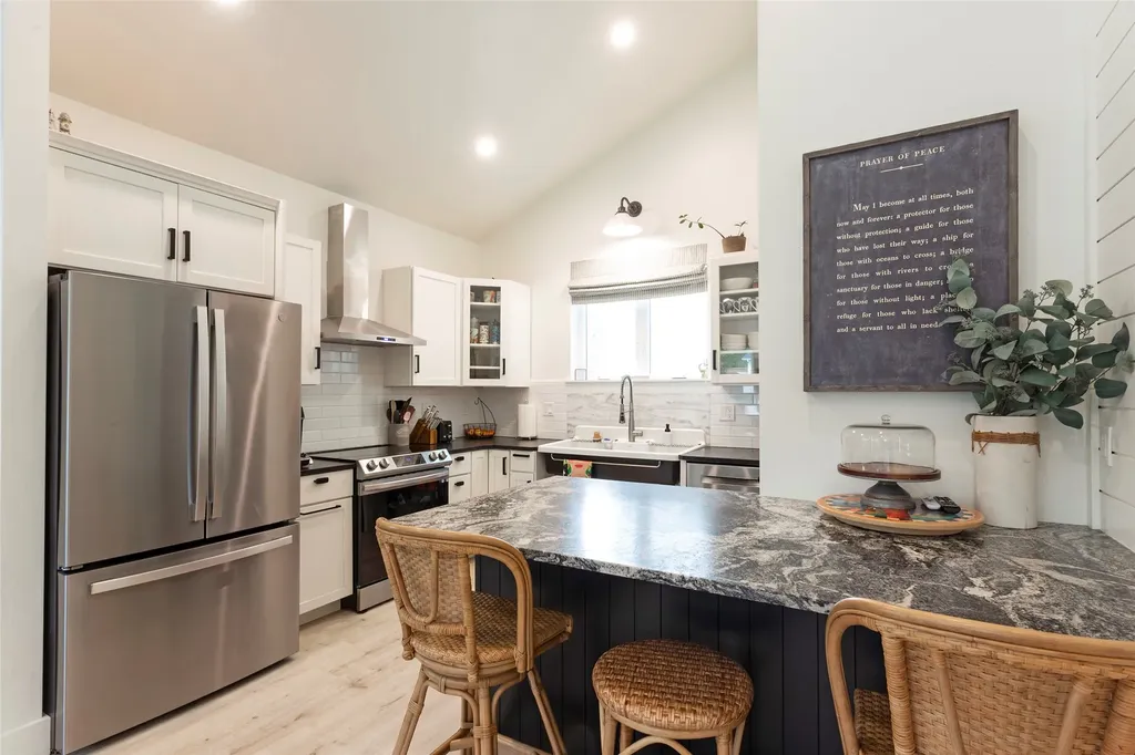 14833 Sunburst Drive Bigfork MT 59911