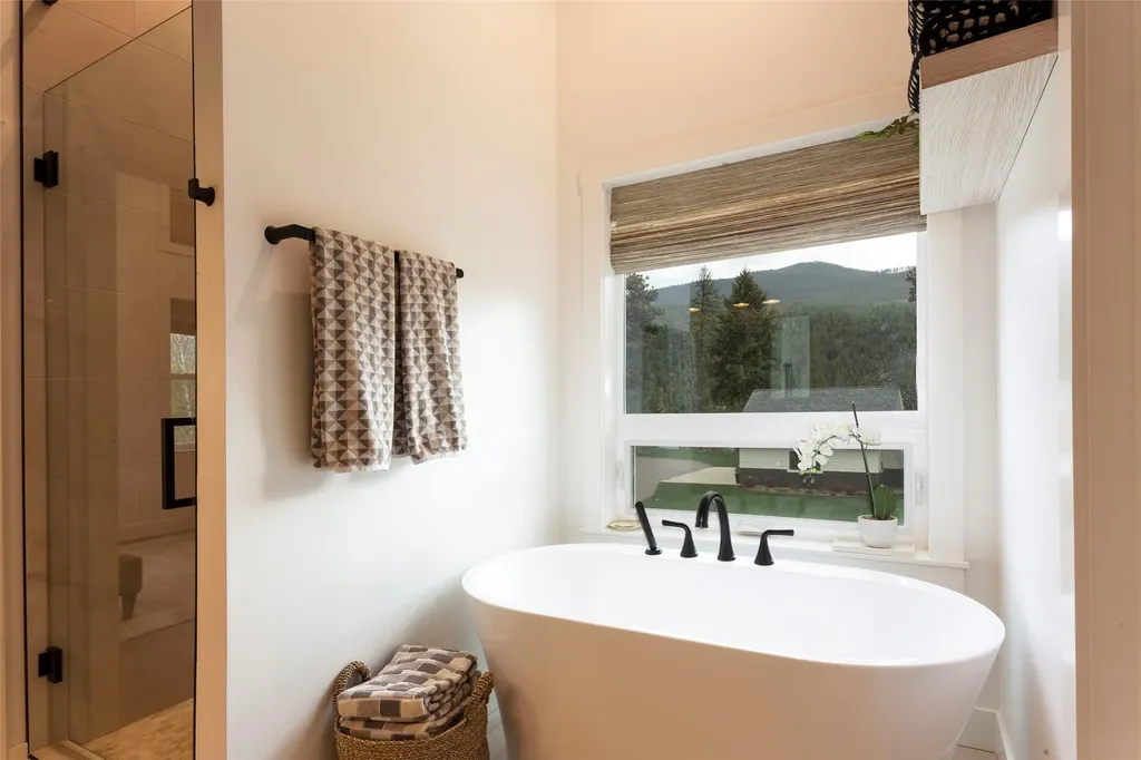 14833 Sunburst Drive Bigfork MT 59911