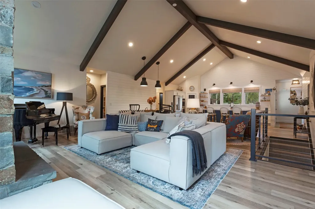 14833 Sunburst Drive Bigfork MT 59911