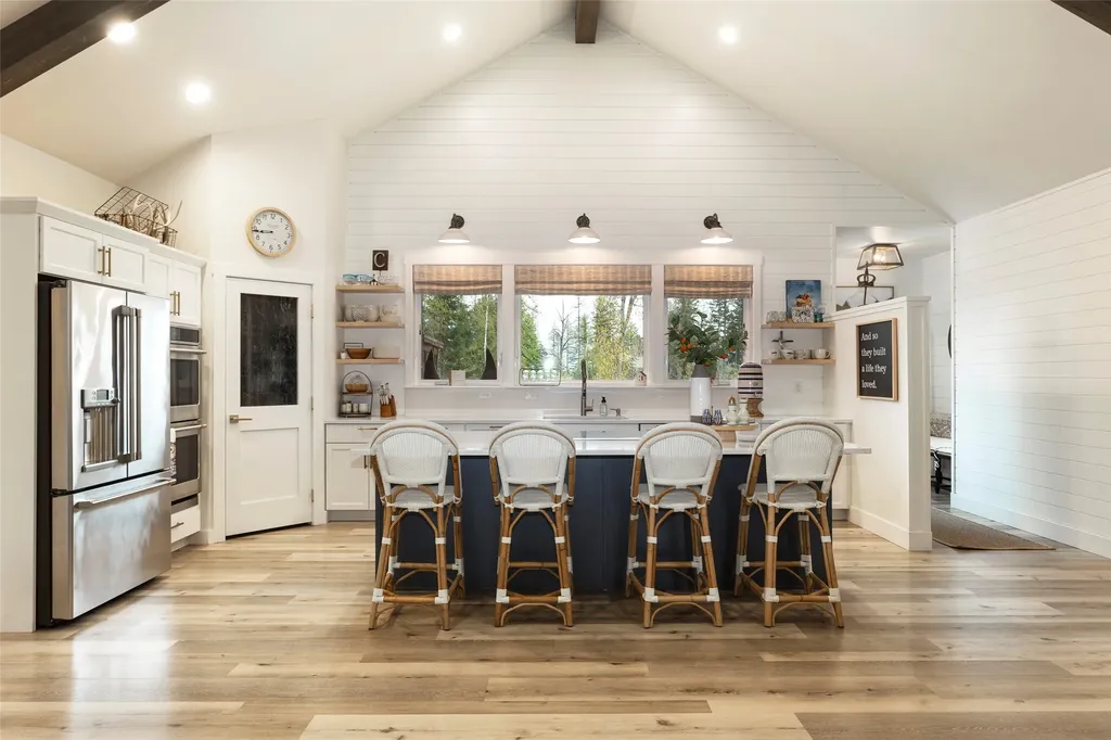 14833 Sunburst Drive Bigfork MT 59911