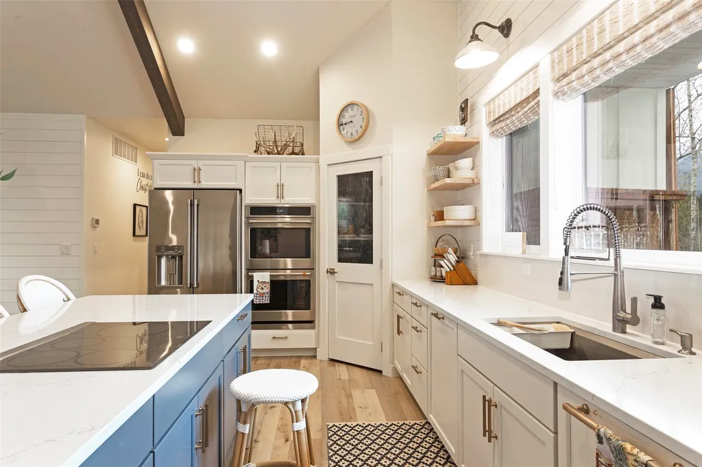 14833 Sunburst Drive Bigfork MT 59911