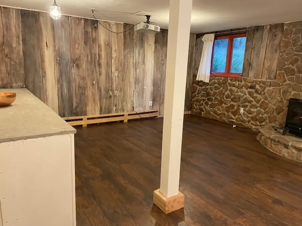 28 Pinecrest Loop Clancy MT 59634
