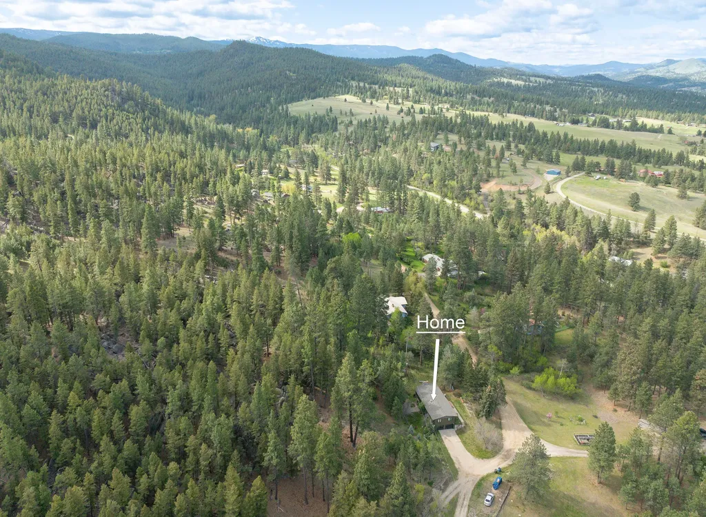 28 Pinecrest Loop Clancy MT 59634