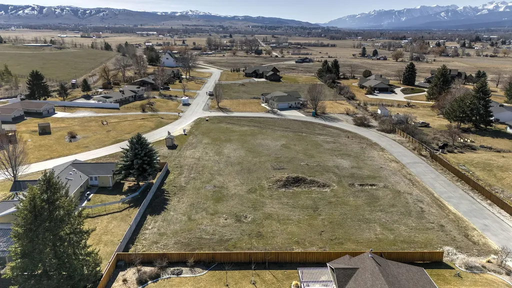 135 Joncar Court Hamilton MT 59840
