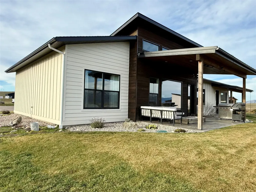 38140 Valley Hills Lane Polson MT 59860