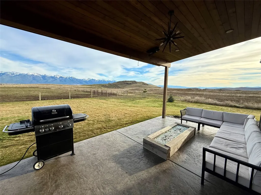 38140 Valley Hills Lane Polson MT 59860