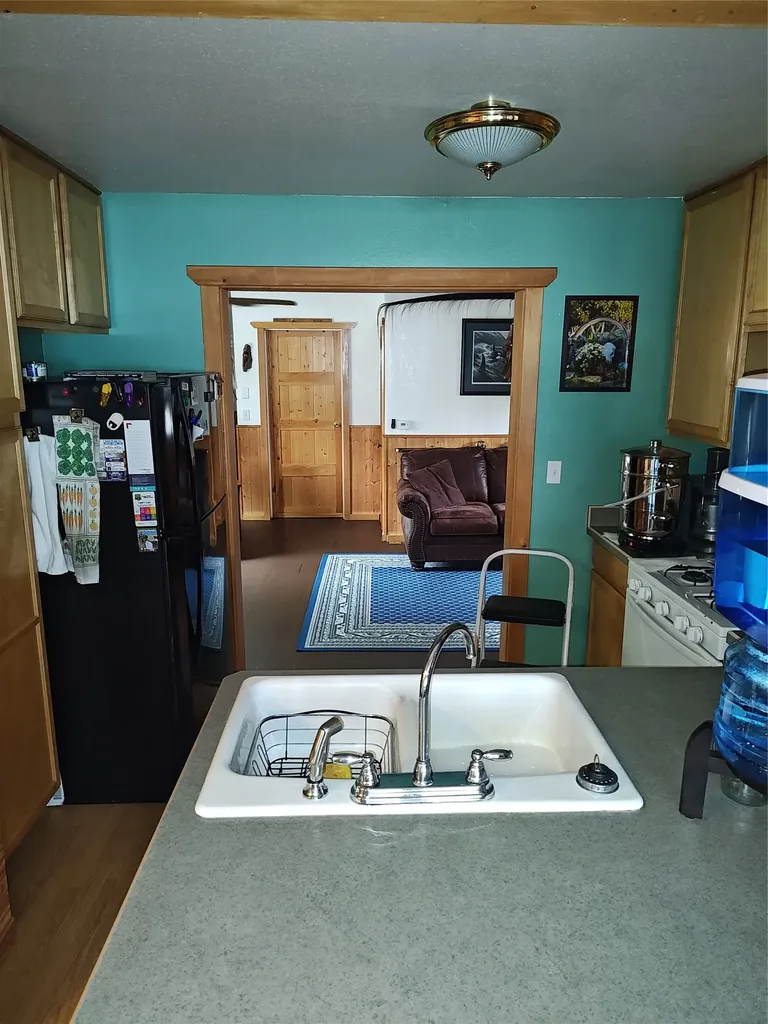 206 4th Avenue SW Choteau MT 59422