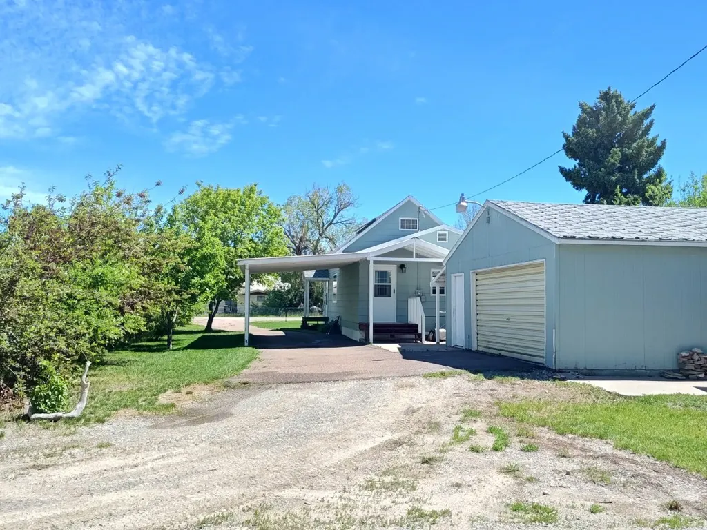 206 4th Avenue SW Choteau MT 59422