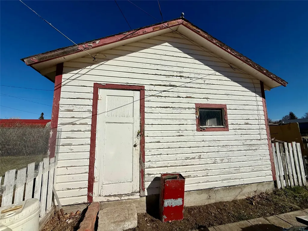 227 Kohrs Street Deer Lodge MT 59722