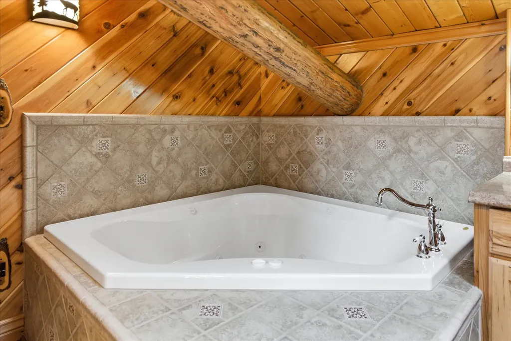 184 Lone Fox Trail Kalispell MT 59901